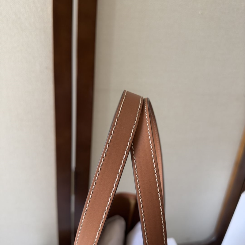 Ce1i*e cabas bags